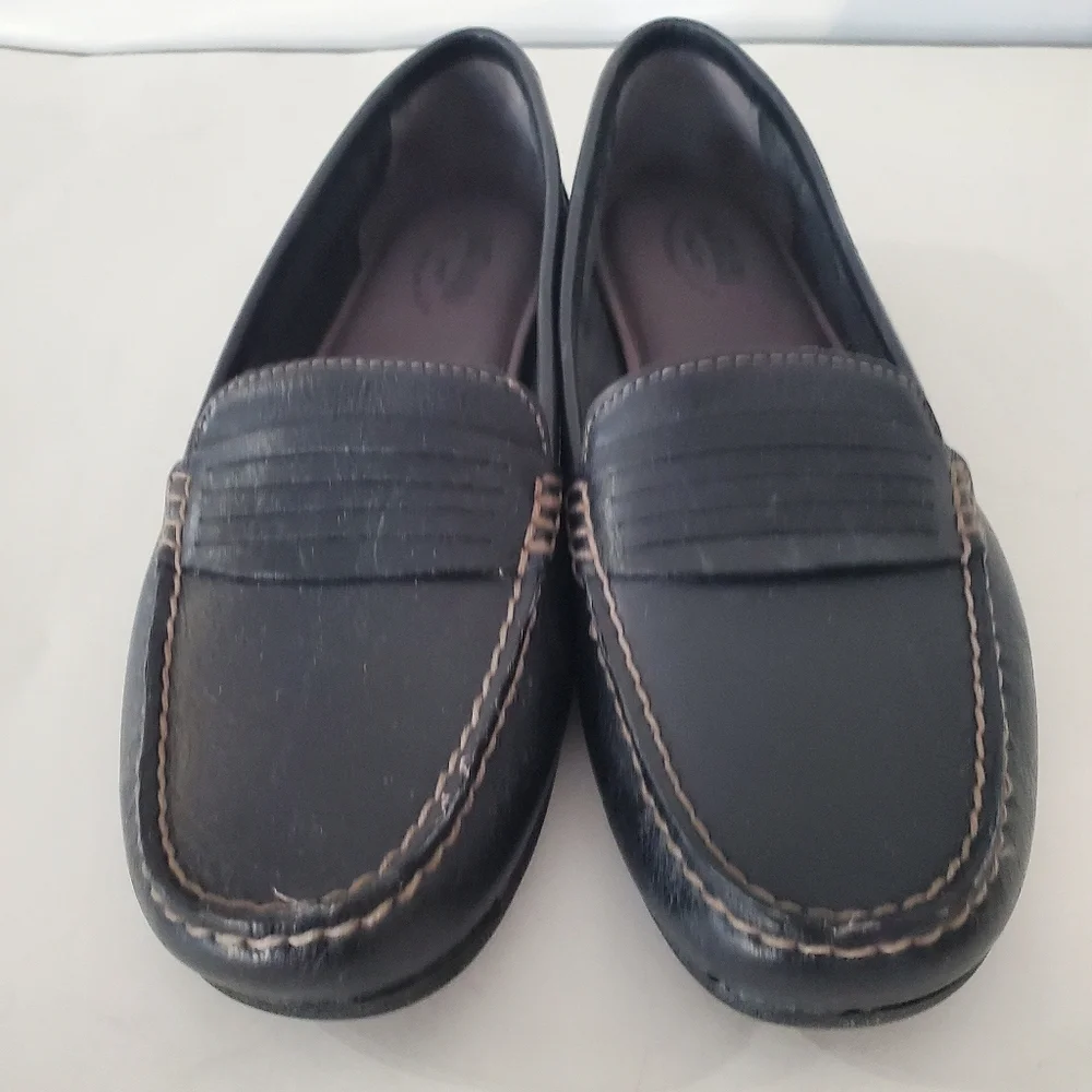 EASTLAND 9M Black Leather Annette Loafer Flat Slip On Comfort Sole Office Preppy - Picture 4 of 11
